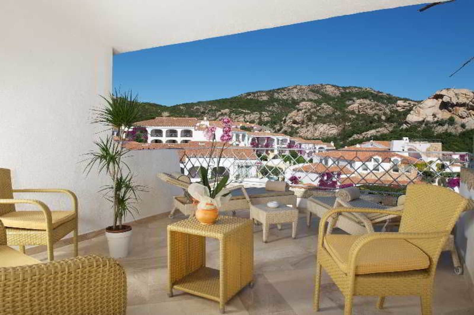 Residence Living Poltu Quatu أرتْساكينا المظهر الخارجي الصورة